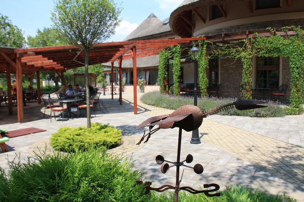 Penzion Eko Park Piestany Bagian luar foto