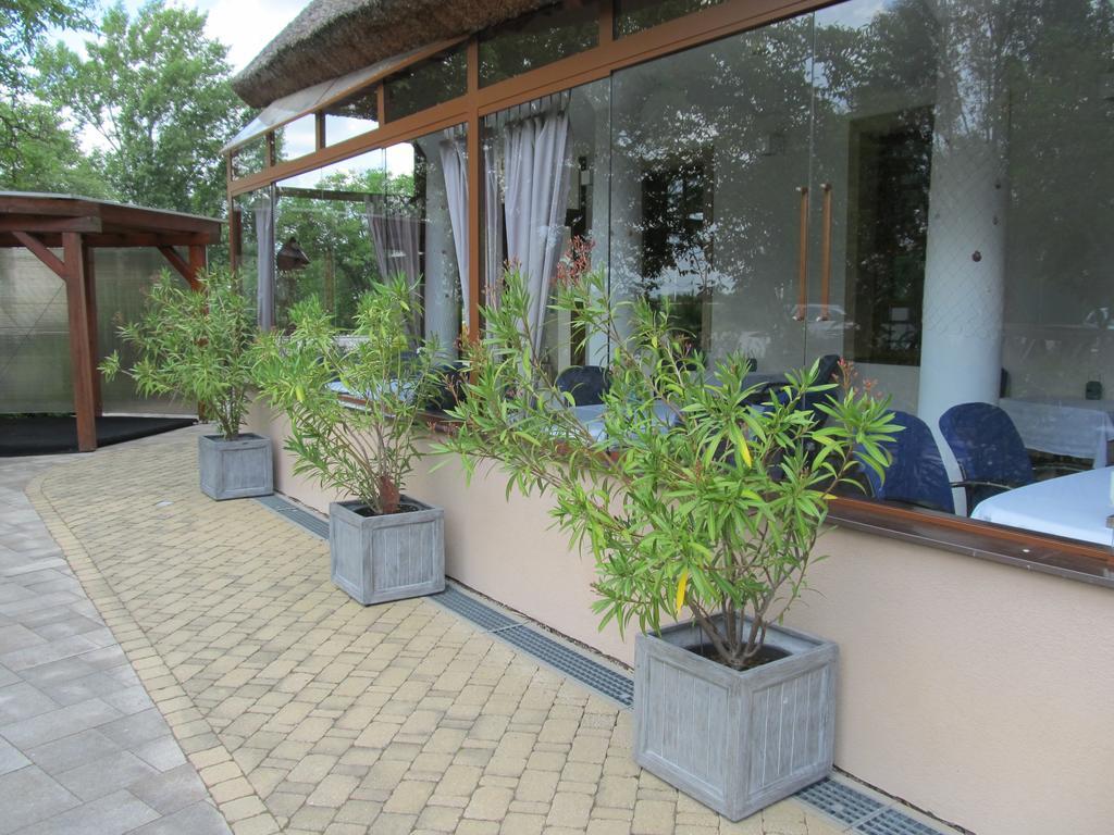 Penzion Eko Park Piestany Bagian luar foto
